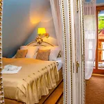 U Bílé Paní Couette-café 3*