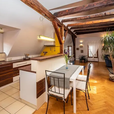 유비토바니 유 빌레 파니 체스키크룸로프