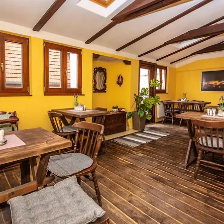 B&B 유비토바니 유 빌레 파니 체스키크룸로프